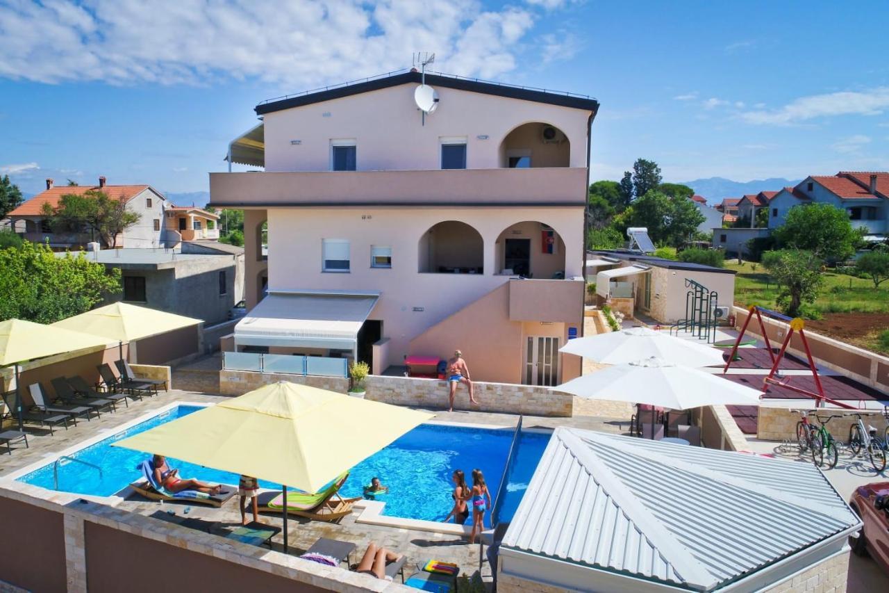 Apartments Julijana 2 普利拉卡 外观 照片