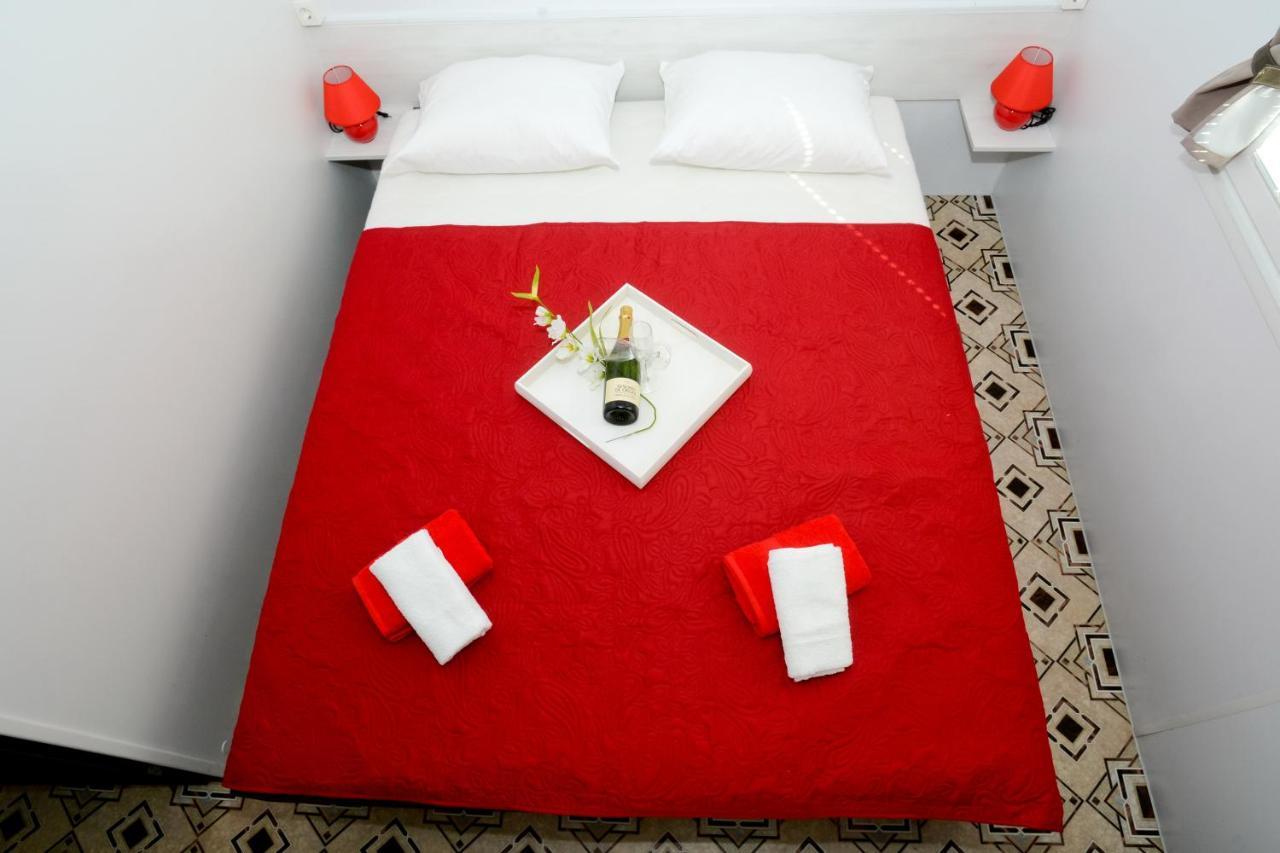 Apartments Julijana 2 普利拉卡 客房 照片
