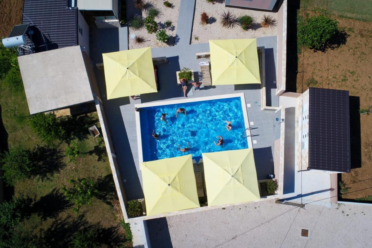 Apartments Julijana 2 普利拉卡 外观 照片