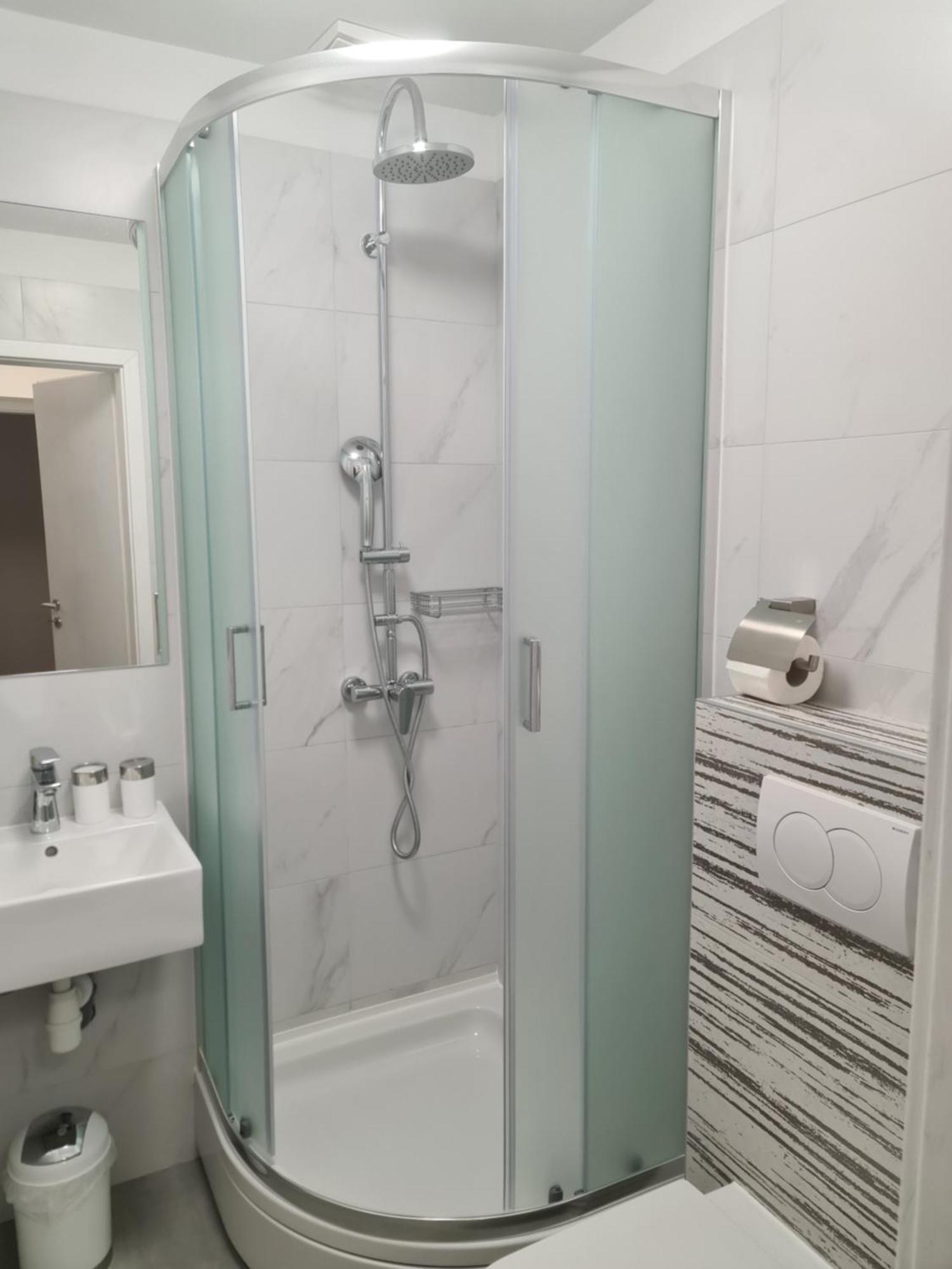 Apartments Julijana 2 普利拉卡 外观 照片