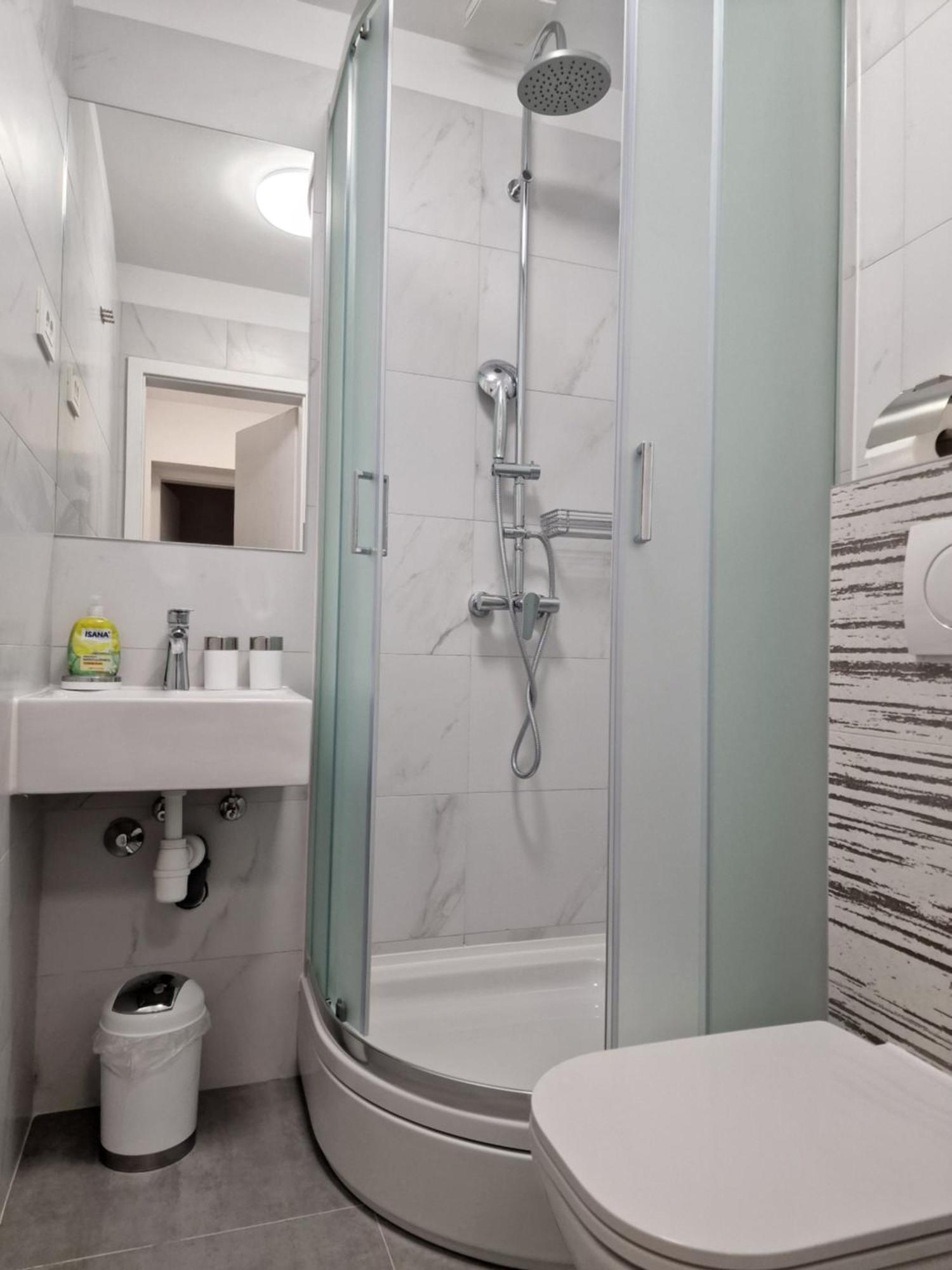 Apartments Julijana 2 普利拉卡 外观 照片