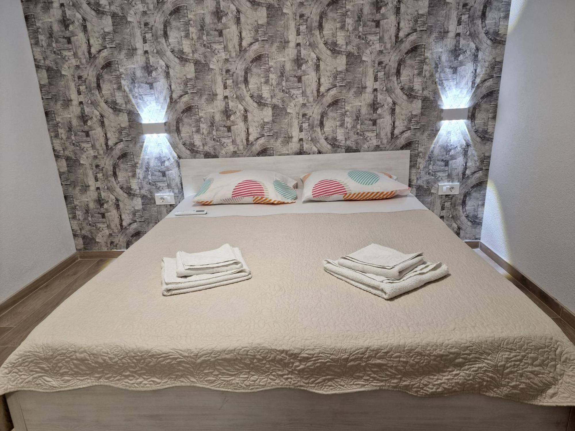 Apartments Julijana 2 普利拉卡 外观 照片